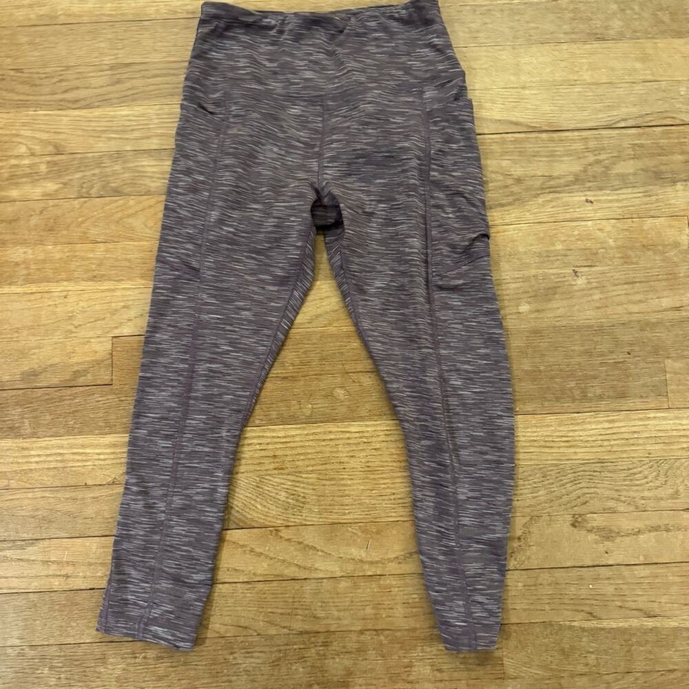 Vogo Athletica purple cropped leggings size small S
 b4